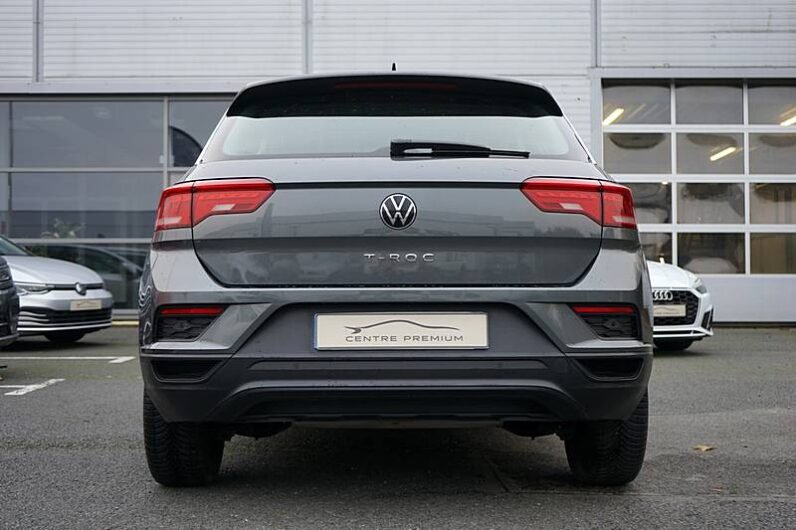 
								VOLKSWAGEN T-ROC 1.0 TSI 110CH plein									