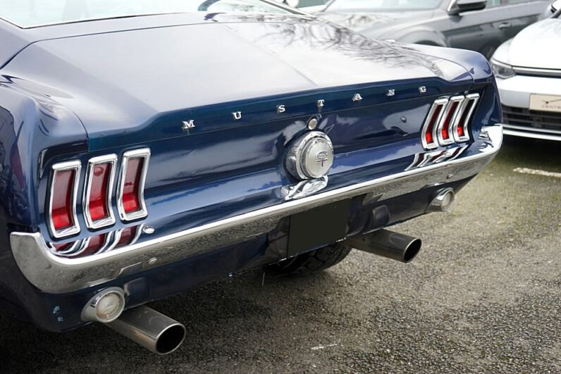 
								FORD MUSTANG FASTBACK GTA V8 220ch 1967 plein									