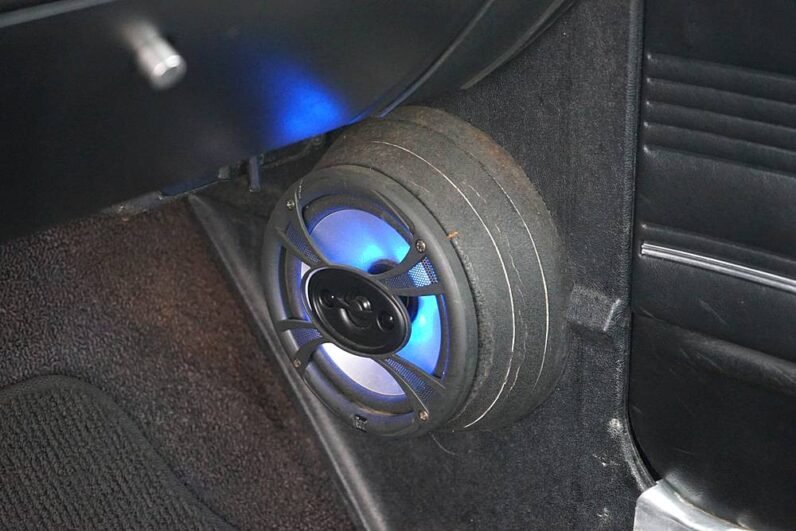 
								FORD MUSTANG FASTBACK GTA V8 220ch 1967 plein									