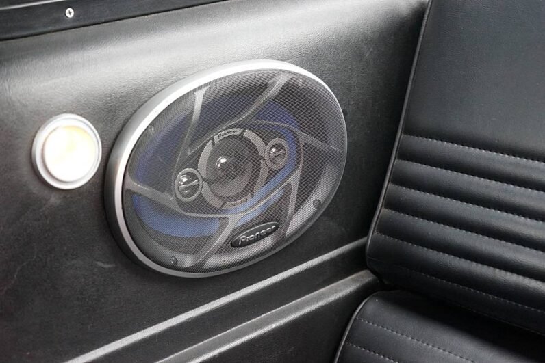 
								FORD MUSTANG FASTBACK GTA V8 220ch 1967 plein									