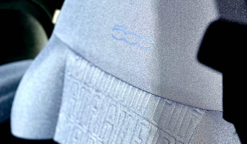 
								FIAT 500 III 1.0 70 HYBRIDE S/S CULT plein									