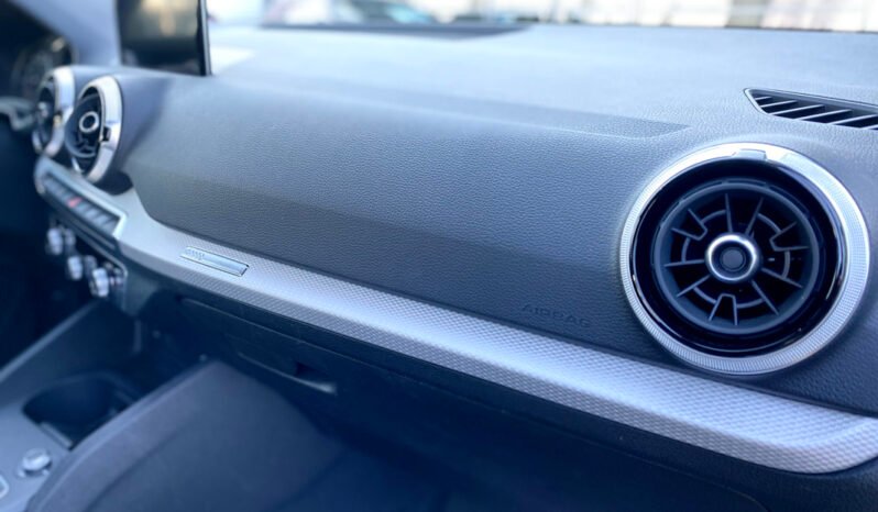 
								AUDI Q2 35 TFSI S Tronic S Line plein									