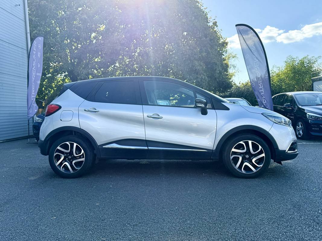 RENAULT CAPTUR 1.2 TCe 120ch Stop&Start energy Intens EDC Euro6 2015 2015
